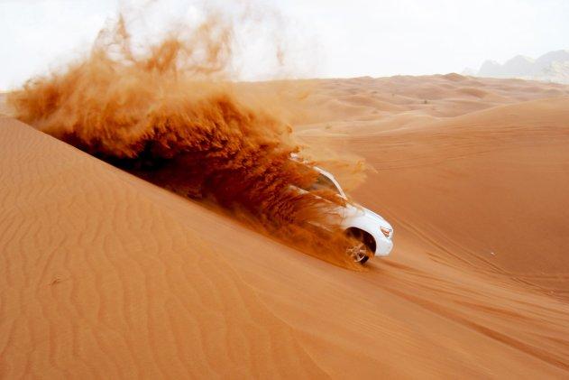 desert safari dubai land cruiser